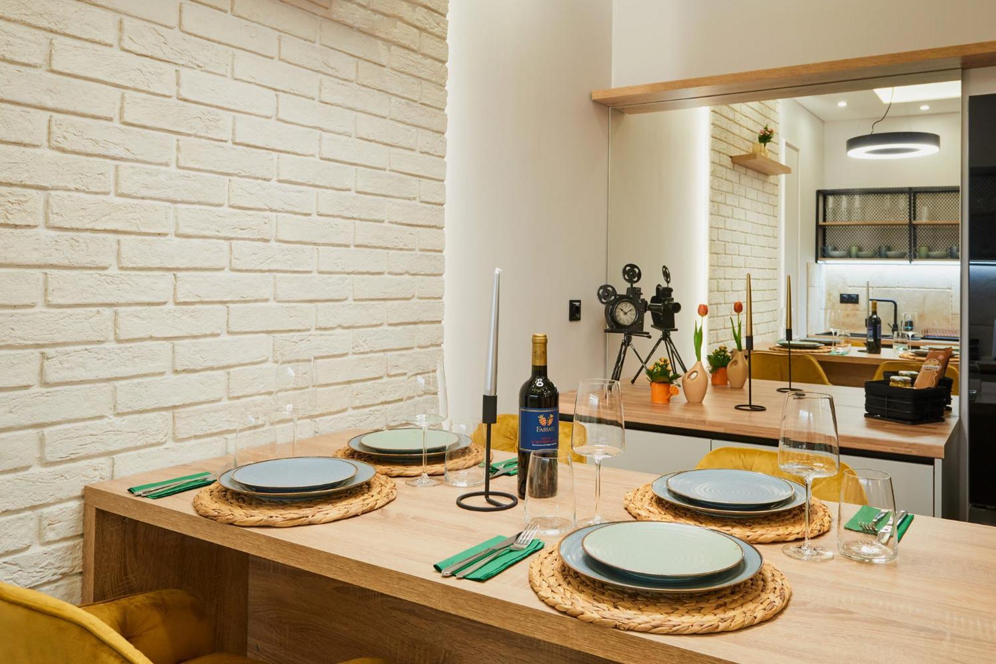 Florance Rentals Luxury Apartments In Burgas City Eksteriør billede