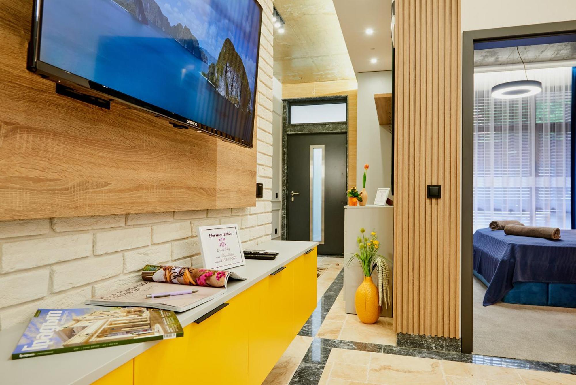 Florance Rentals Luxury Apartments In Burgas City Eksteriør billede