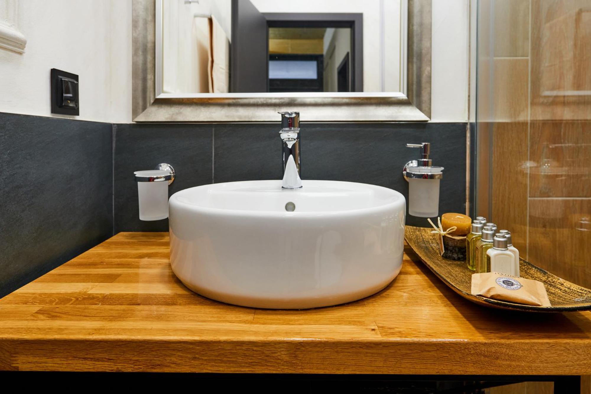 Florance Rentals Luxury Apartments In Burgas City Eksteriør billede
